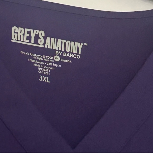 Grey's Anatomy Women’s Junior Top Purple Rain Size 3X Scrub Top by BARCO - Picture 6 of 14